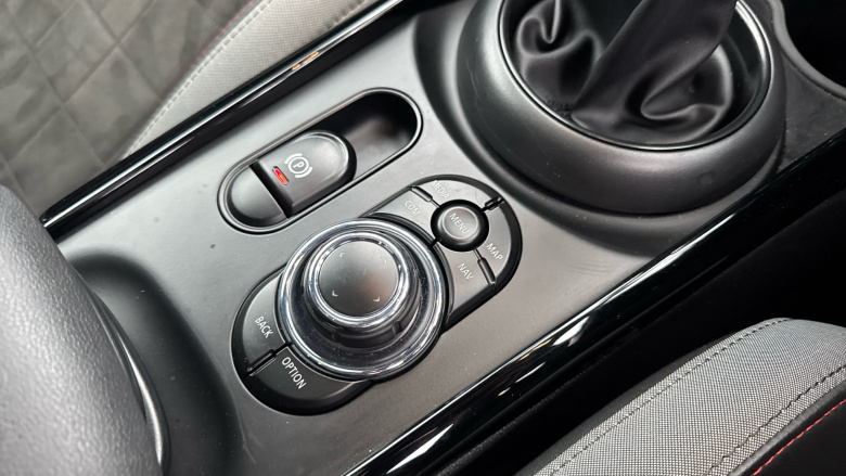 MINI Clubman 2.0 Cooper S Sport 6dr Auto [Comfort/Nav+ Pack] Petrol Estate